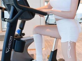 秀人网 - 图包分享：和服、MODEL伊若，还有那份若即若离