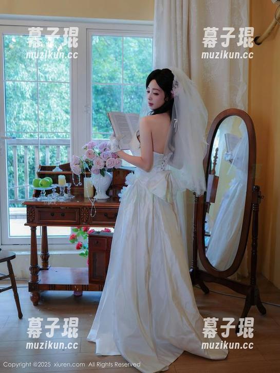 秀人网 - 一场“无圣光”的圣诞派对，夏瑶baby又把我们带到哪里去了？