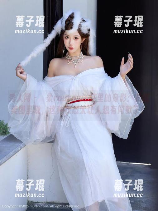 秀人网 - 媃柔rourou浴缸里的身影：最新美图呈现，这种状态太让人想有同款了！