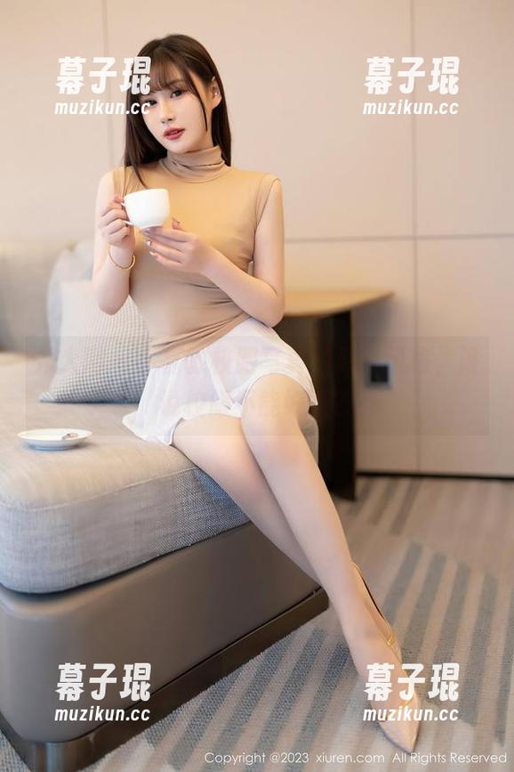 秀人网 - 小嘉敏校服写真，最新风格，谁说校服不能好看？