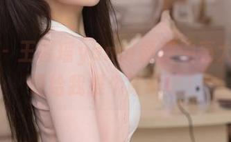 秀人网 - 王馨瑶yanni最新油亮大片，顺便给我推个防晒吧！