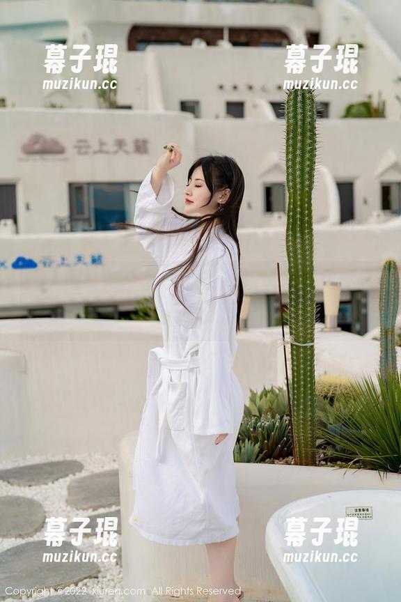 秀人网 - 嗯？蛋蛋宝的厨娘风格，竟然没有圣光，可美图依旧闪闪发光！