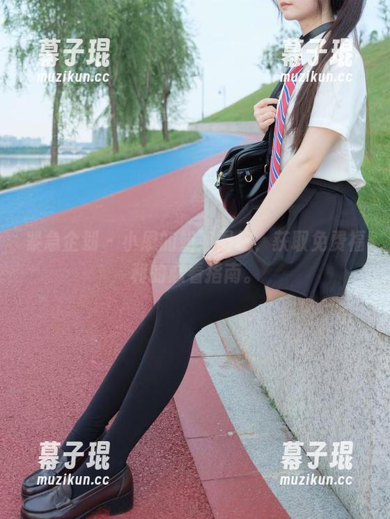 紧急企划 - 小恩的姐姐图包，获取免费福利的必看指南。