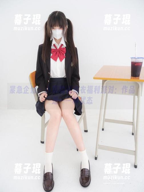 紧急企划 - 小恩的连体衣福利派对：作品是…一种状态