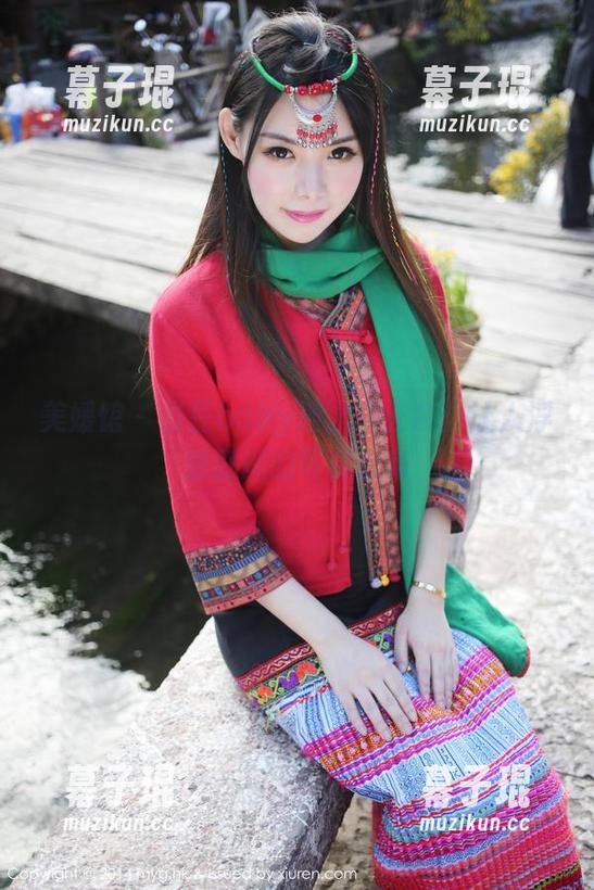 美媛馆 - 当豆baby遇上职业装：让人浮想联翩的写真合集