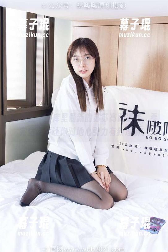 袜啵啵 - 图库里最新的苏苏高跟凉鞋，看完估计会让你对地心引力有新理解。