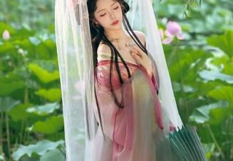雯妹不讲道理的图包终于来了，最新视频点燃我的好奇心！