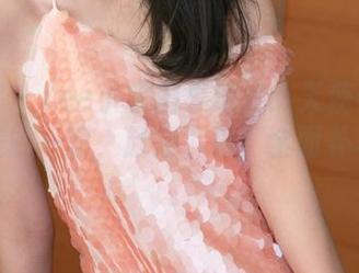 青豆客 - Lee小棠图集速递：天使们也有不完美的一面，赶紧下载，全面补习一下。