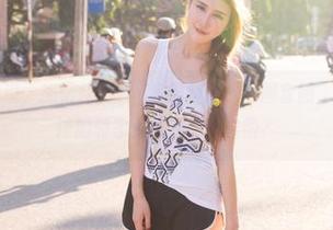 青豆客 - 我说，施忆佳Kitty酱最新的水手服套图，谁能从这浓浓的邻家女孩气息里逃脱？