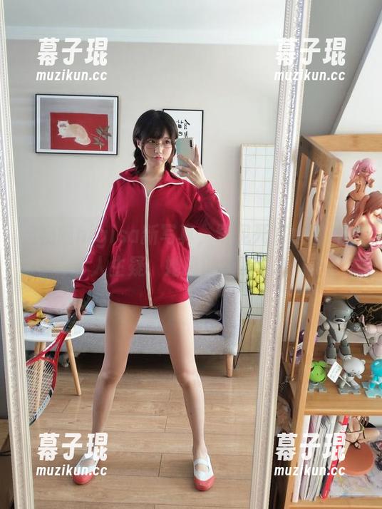魔物喵nigisa新写真，罕见死库水图片让人生疑，她真的清凉吗？