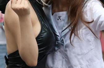 凭什么魔镜街拍的紧身运动装美女合集总让我想多看几眼呢？